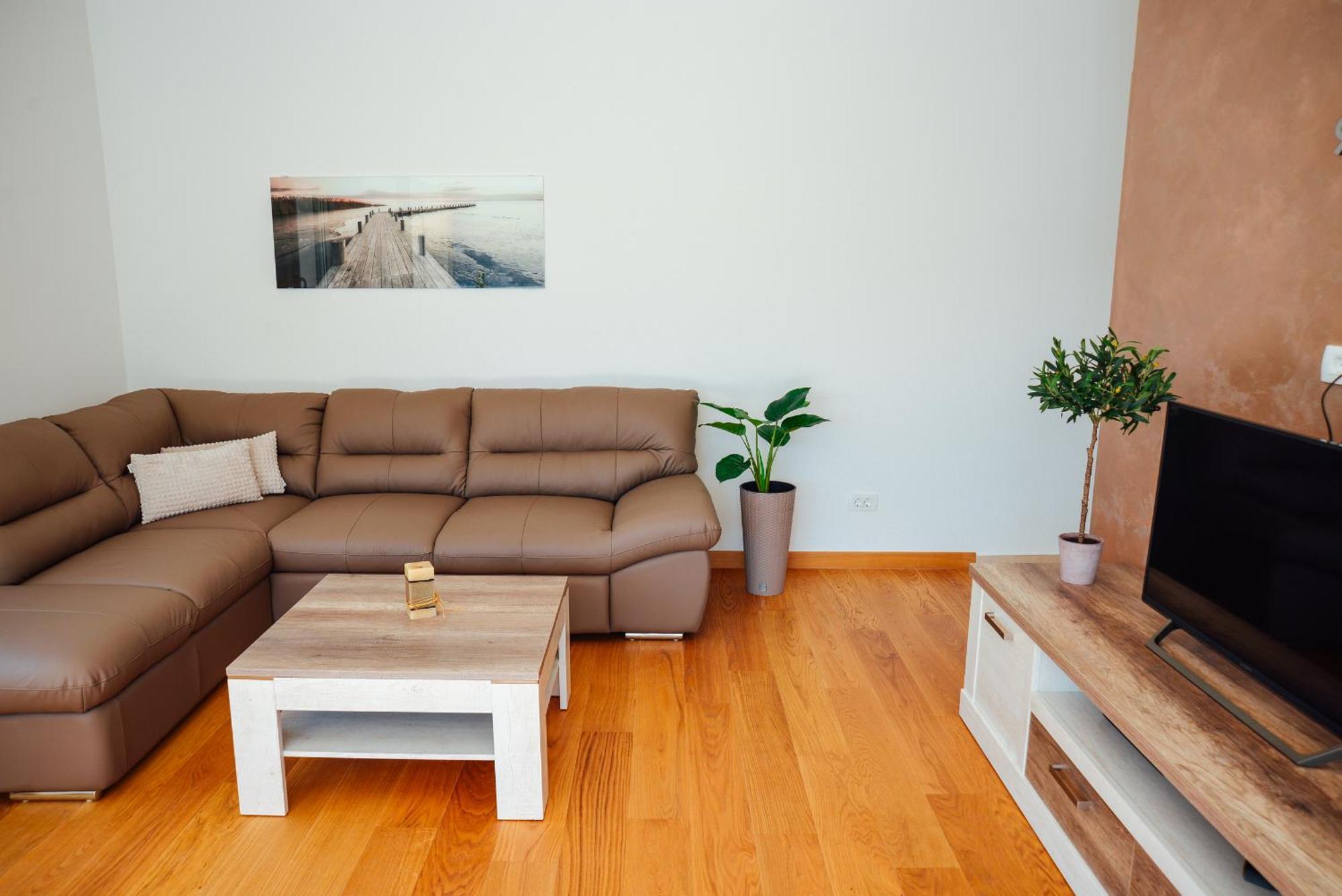 Sea View Apartment For 4 Котор Екстериор снимка